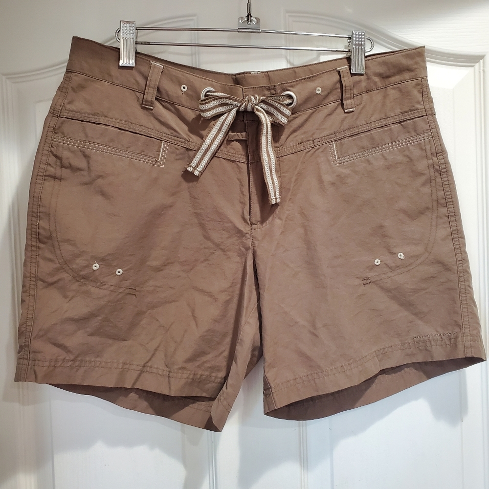 Columbia Women’s Brown Outdoor Shorts with Drawstring